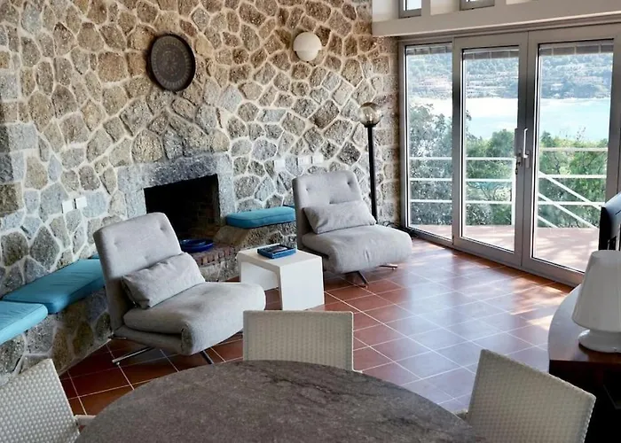 Apartament Occhiata *
